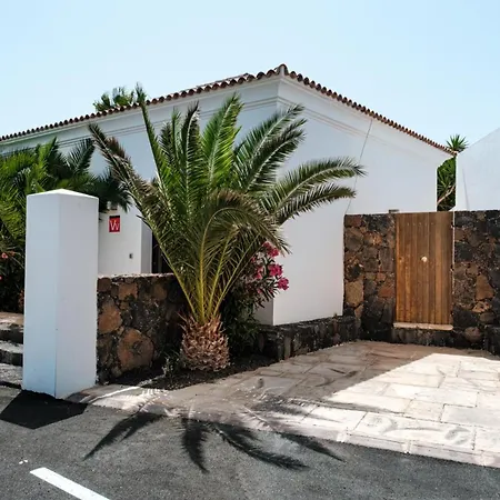 Villa Casa Paloma With Heated Pool In El Roque Cotillo