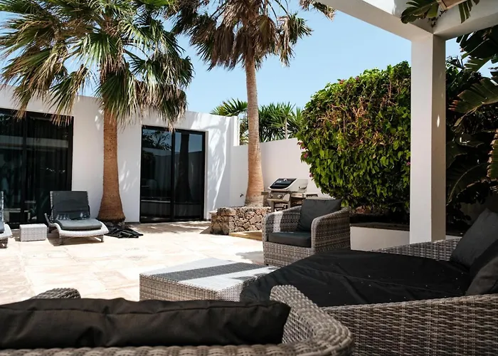 Casa Paloma With Heated Pool In El Roque Cotillo